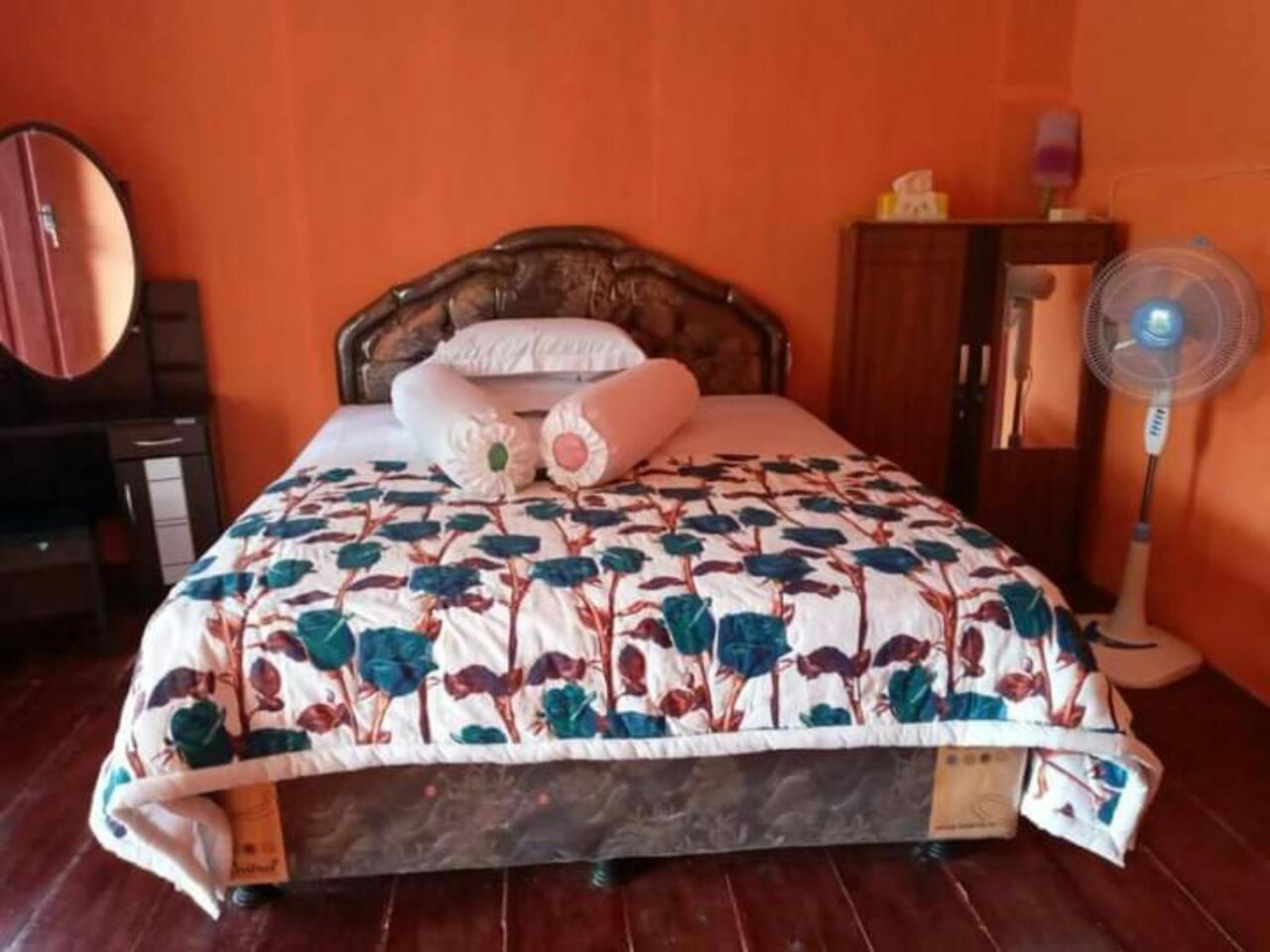 Nusa Nalan Beach Resort Rumah Olat Quarto foto